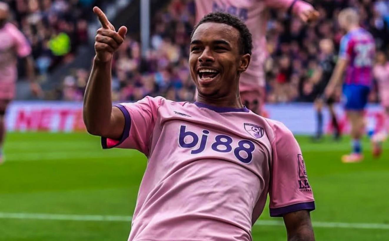 虎父无犬子,英超10月最佳候选克鲁皮的父亲是科特迪瓦前国脚